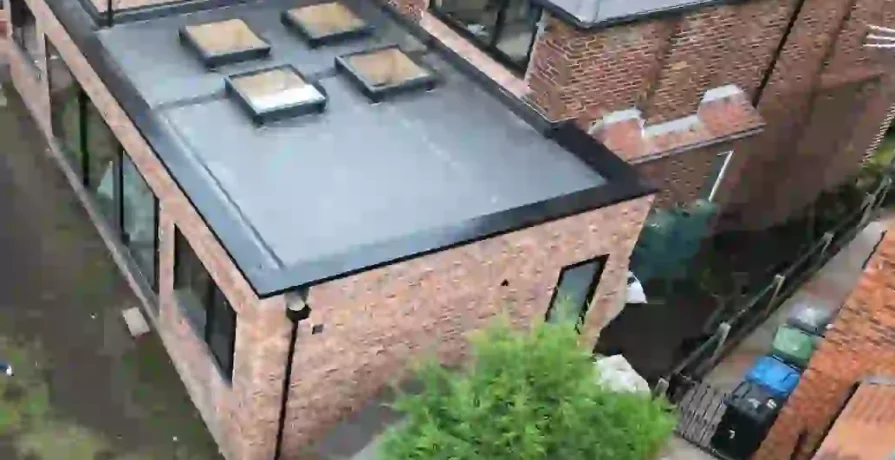 tiled-roof-flat-roof-installation-detached